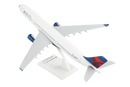 United 777-300 Model – SkyMarks 1/200 Scale Boeing 777-300 with Gear & Stand (2019 New Livery)