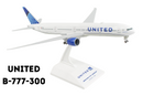 SkyMarks United 777-300 1/200 scale model with stand and gear