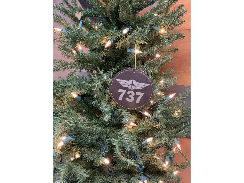 737 ornaments