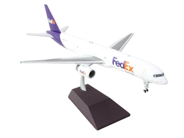 Fed Ex 757-200, 1/200 Scale by Gemini