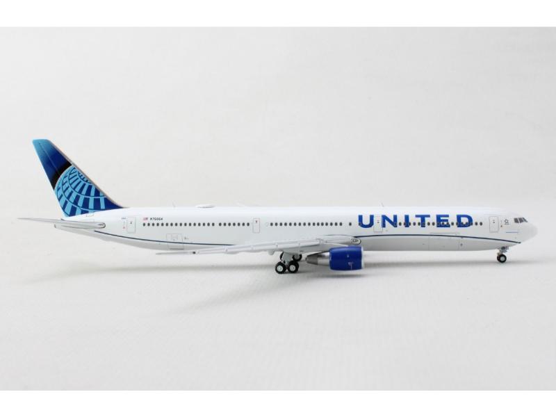 United 767-400, by Gemini, 1/400 Scale