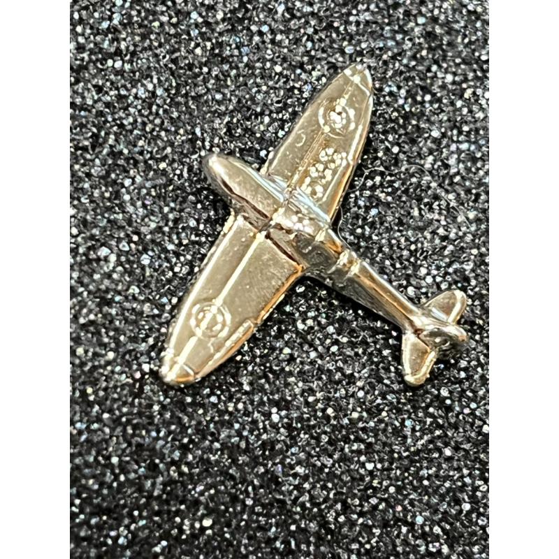 P40 Warhawk Pin