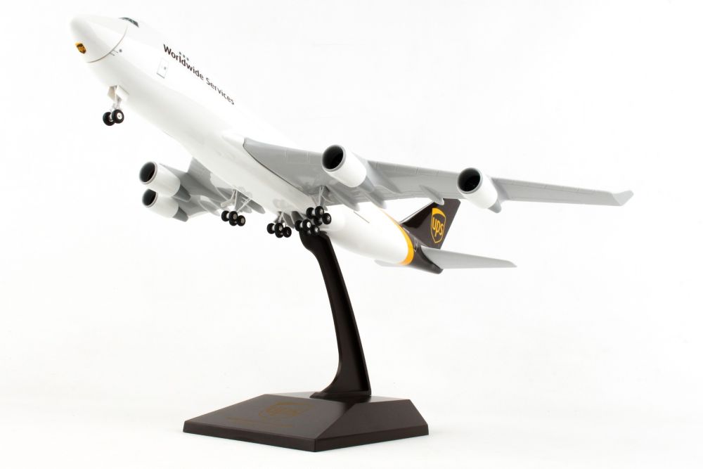 UPS 747-400F 1/200 Airplane Model With Landing Gear Boeing Scale