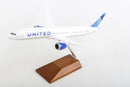 United B-787-10 1/200 with Wood Stand United Airlines Dreamliner Model