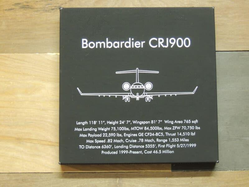 CRJ900 Black